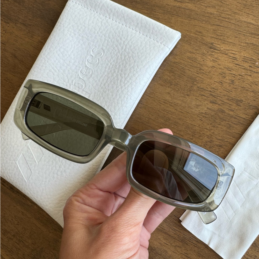 Le Specs Women’s Dynamite Sunglasses